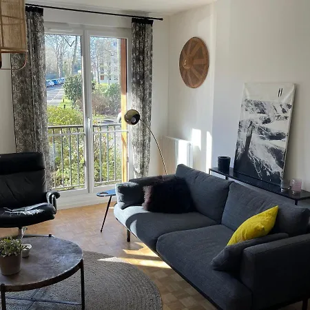 Tres Bel Appartement T3 Centre Ville, Commerces Et Gare Rambouillet Exterior photo